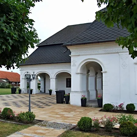 Kastiel Kostany * Kostany Nad Turcom