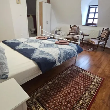 Casa de hóspedes Kastiel Kostany *